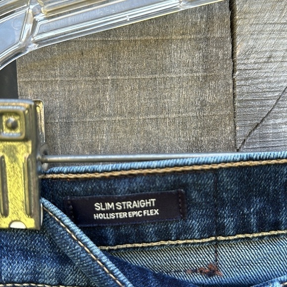 Hollister Slim Straight Epic Flex Jean size 28x30 - Picture 7 of 9
